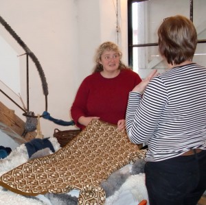 binge6 förvånad karin